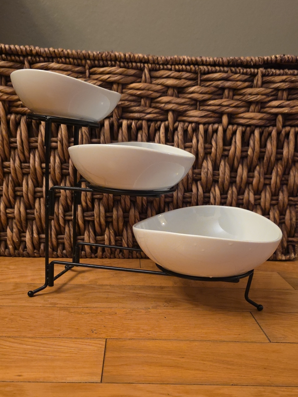 The Cellar Whiteware 3-tier serving set